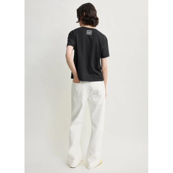 Toteme Classic embroidered tee in Black Top, view 4