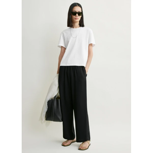 Toteme Classic embroidered tee in Optic white Top, view 2