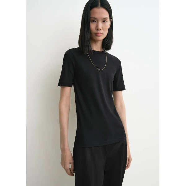 Toteme Classic rib tee in Black Top, view 5