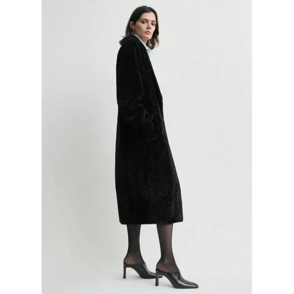 Toteme Classic shearling coat in Black, view 3