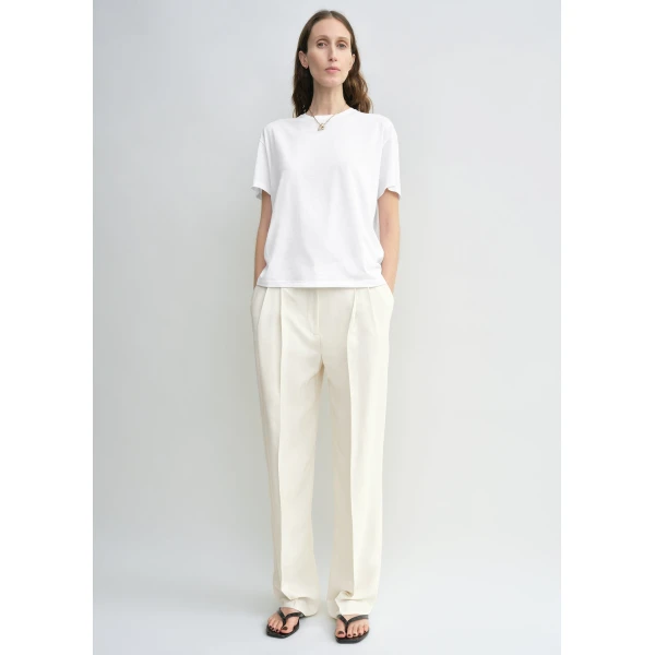 Toteme Classic tee in White Top, view 2