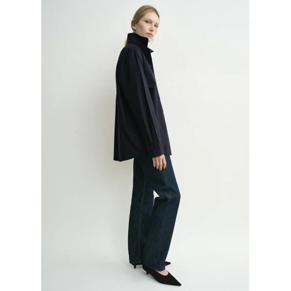 Toteme Classic tumbled shirt in Midnight, view 2