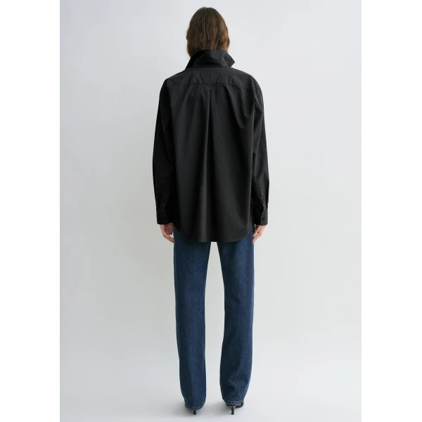 Toteme Classic tumbled shirt in Washed black, view 4
