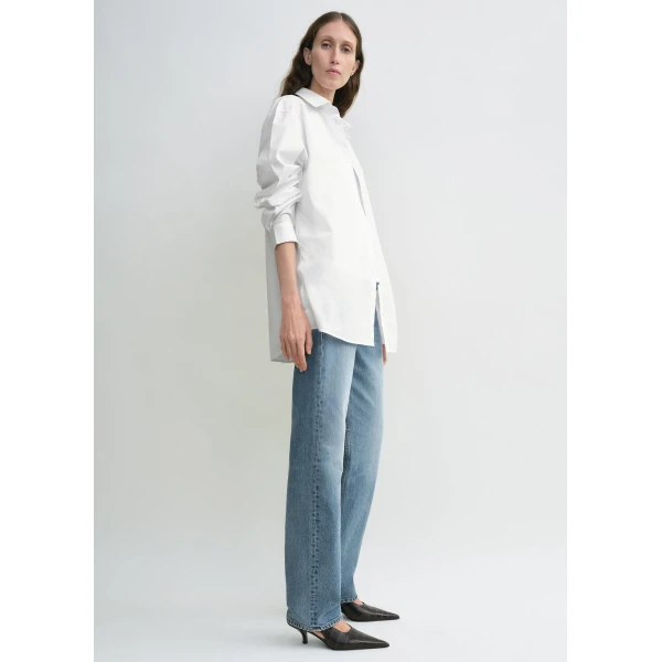 Toteme Classic tumbled shirt in White, view 3