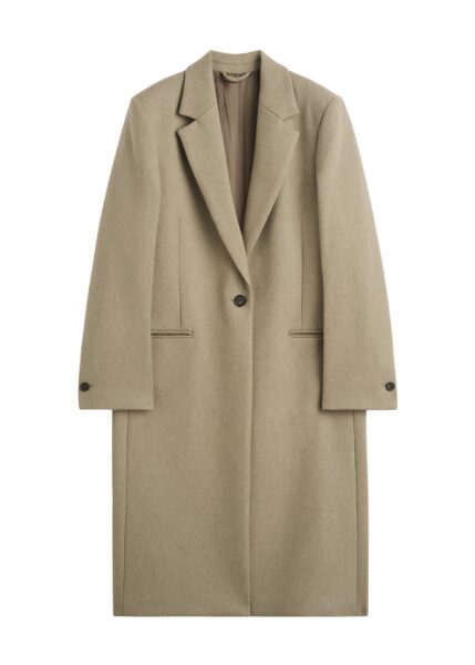 Totême Classic winter coat in Biscuit - Coats - Scandinavian Minimalist Luxury at Luxury Shoes 