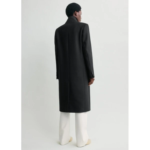 Toteme Classic winter coat in Black, view 4