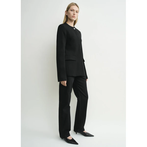 Toteme Collarless evening jacket in Black, view 3