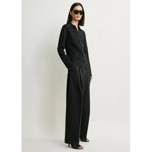 Toteme Compact knit buttoned top in Black, view 2