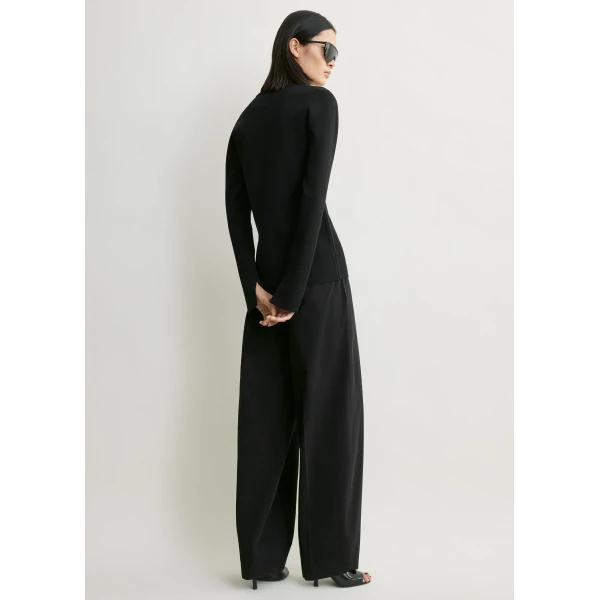Toteme Compact knit buttoned top in Black, view 4