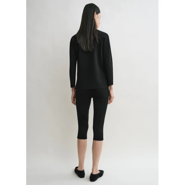 Toteme Compact knit capri trousers in Black, view 4