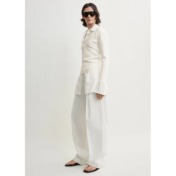 Toteme Compact knit v-neck in Off-white, view 3