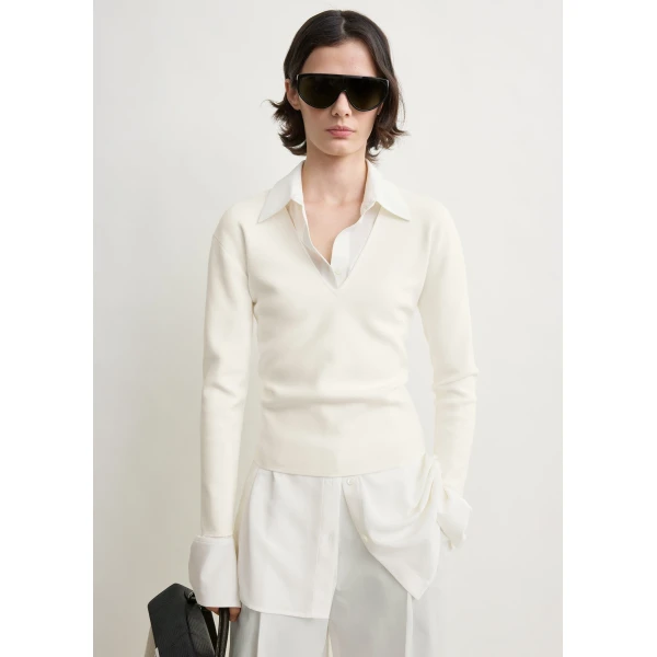 Toteme Compact knit v-neck in Off-white, view 5