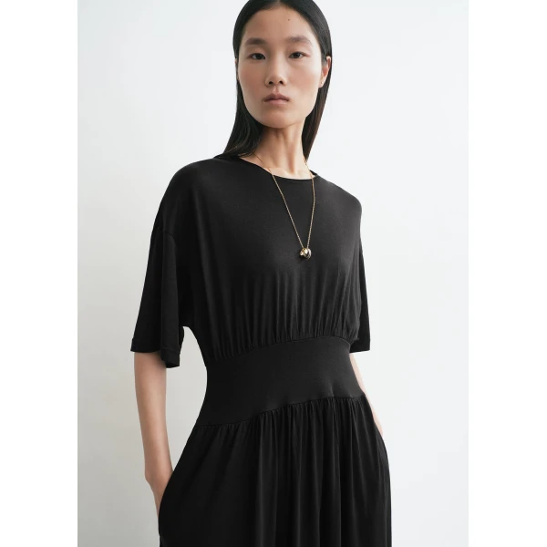Toteme Cotton silk tee dress in Black, view 5