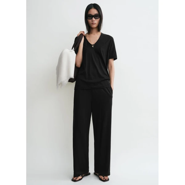 Toteme Cotton silk tee in Black Top, view 2