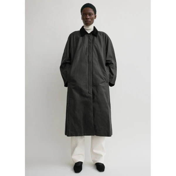 Toteme Country coat in Washed black, view 5