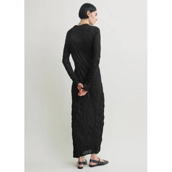 Toteme Crinkled knit long-sleeve dress in Black, view 4