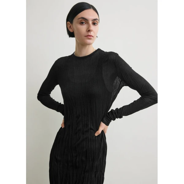 Toteme Crinkled knit long-sleeve dress in Black, view 5