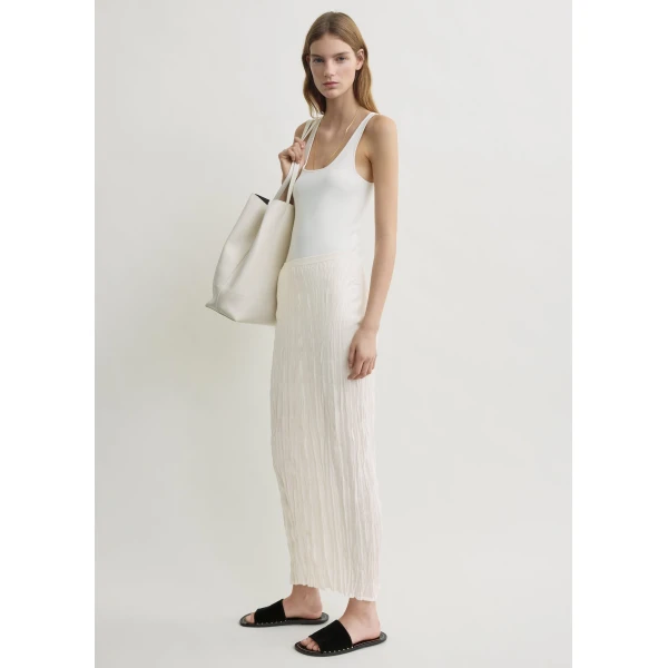 Toteme Crinkled knit skirt in White, view 3