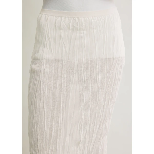 Toteme Crinkled knit skirt in White, view 5