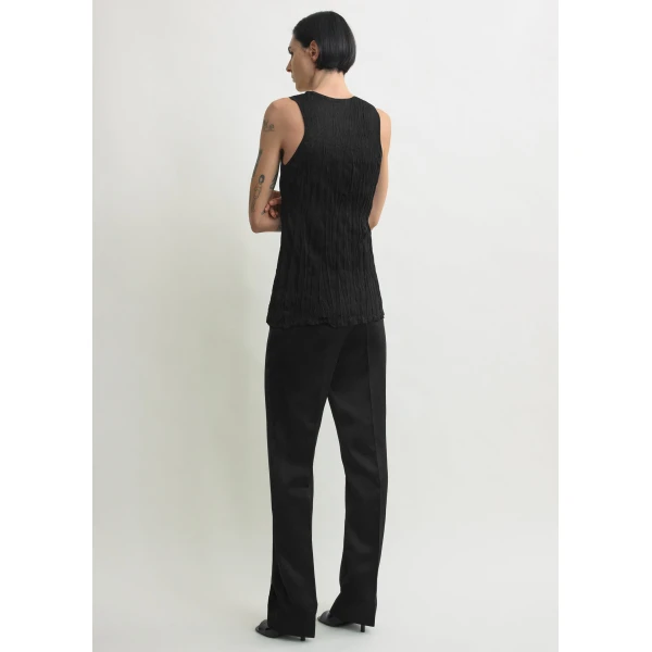 Toteme Crinkled knit tank in Black, view 4