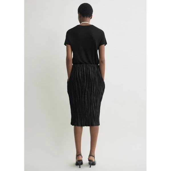 Toteme Crinkled linen skirt in Black, view 4