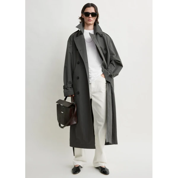 Toteme Crisp summer trench in Taupe Coat, view 2