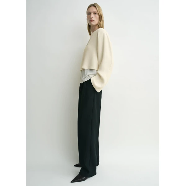 Toteme Cropped sablé blouse in Macadamia, view 3