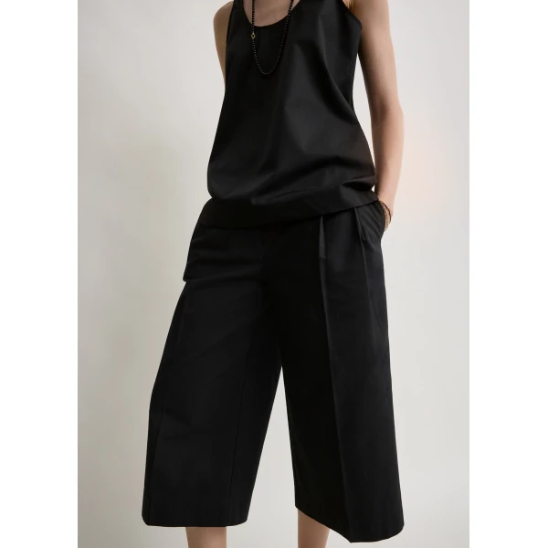Toteme Cropped trousers in Black, view 5