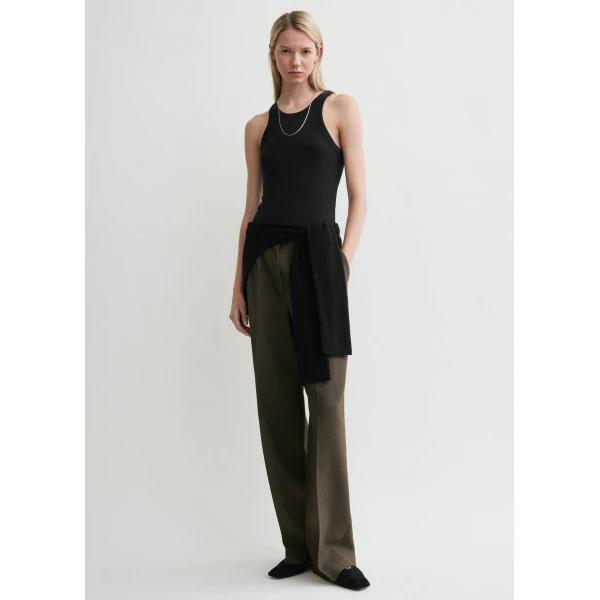 Toteme Curved rib tank in Black Top, view 2