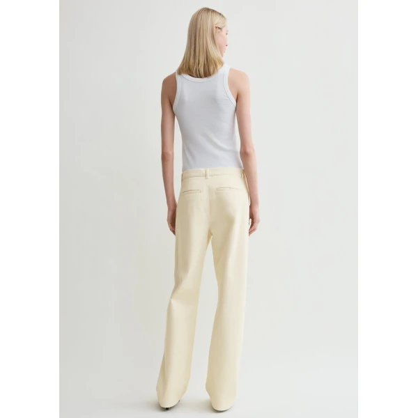 Toteme Curved rib tank in White Top, view 4