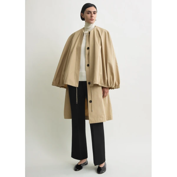 Toteme Detachable cape coat in Beige, view 6