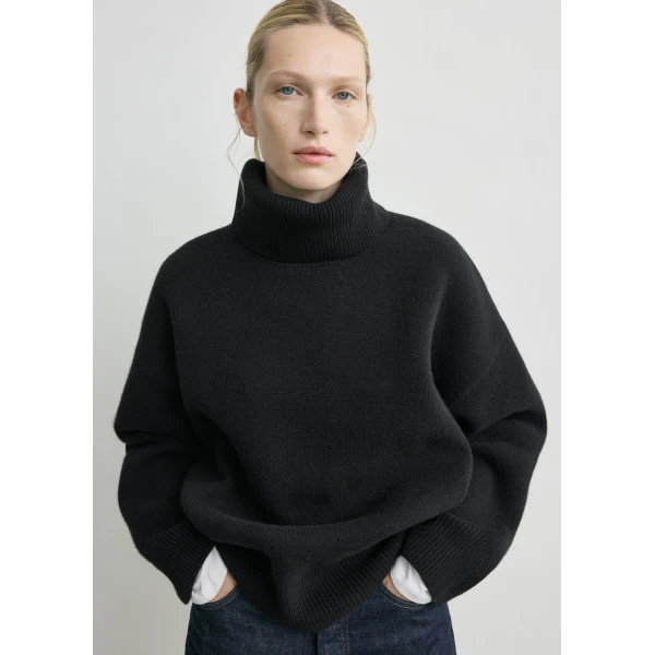Toteme Double-knit turtleneck in Black Knit, view 5