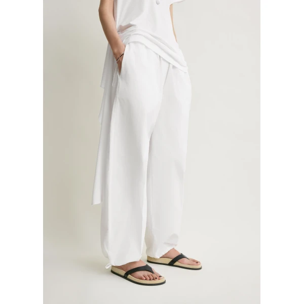 Toteme Drawstring cotton trousers in White, view 5