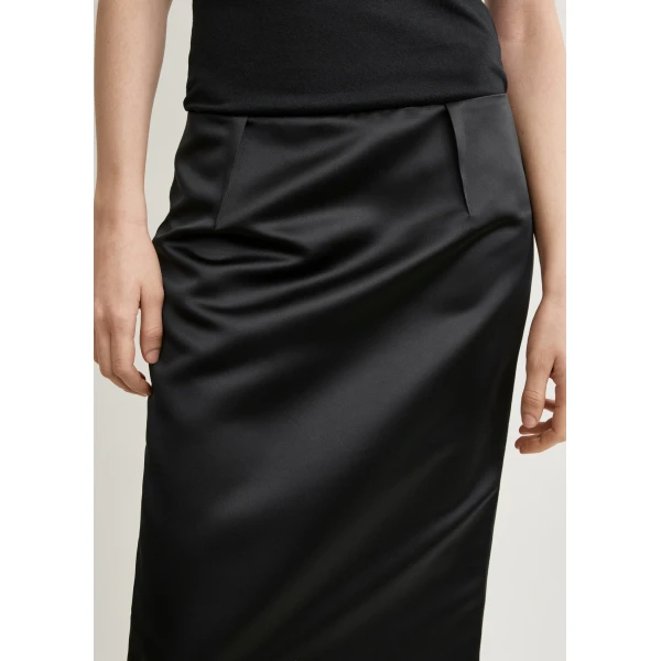 Toteme Duchess satin pencil skirt in Black, view 5