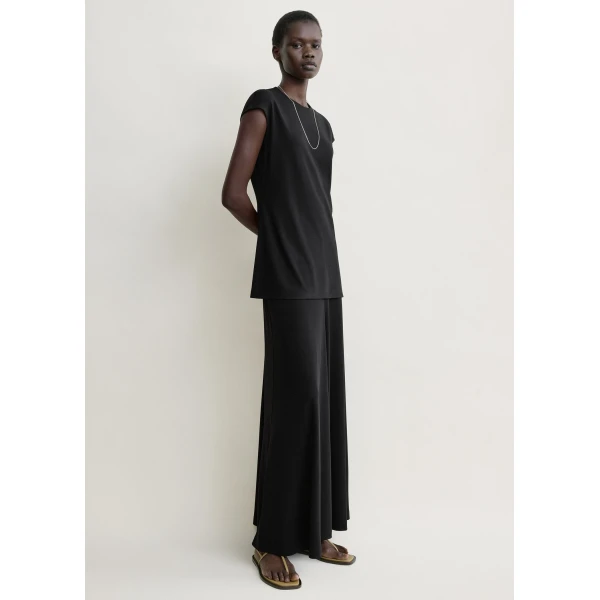 Toteme Everyday top in Black, view 3