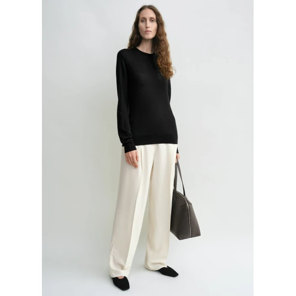 Toteme Fine crew knit in Black, view 3