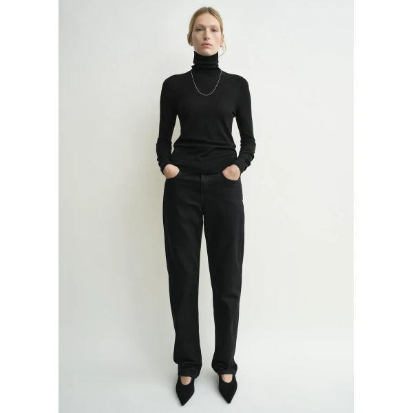 Toteme Fine turtleneck in Black Knit, view 2