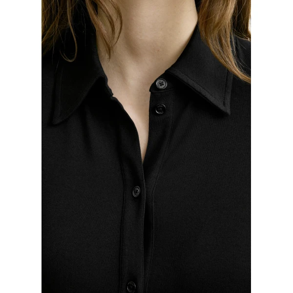 Toteme Fitted jersey shirt in Black, view 6