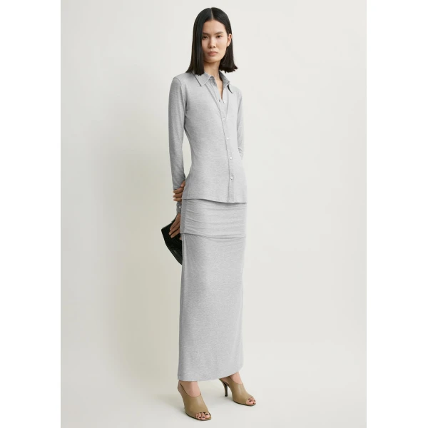 Toteme Fitted jersey shirt pale grey mélange in Pale grey melange, view 2