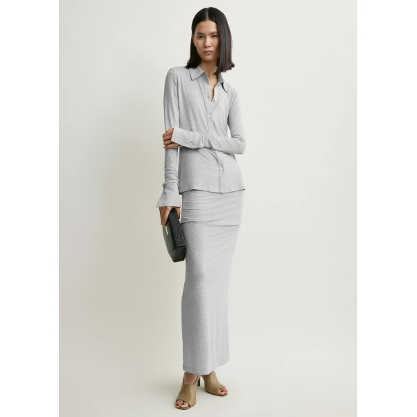 Toteme Fitted jersey shirt pale grey mélange in Pale grey melange, view 3
