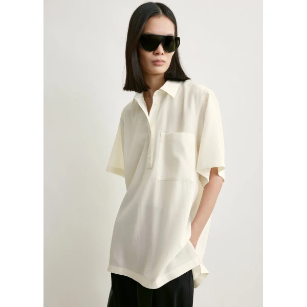 Toteme Fluid polo shirt in Ecru, view 5