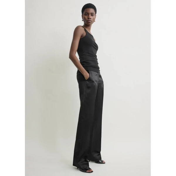 Toteme Fluid slip top in Black, view 3