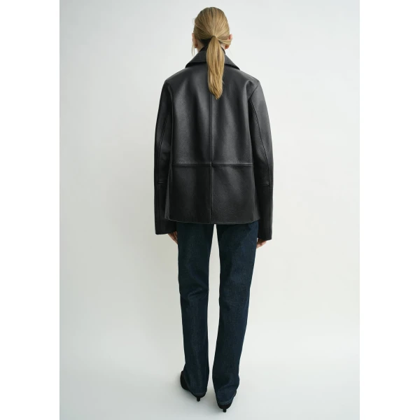 Toteme Grained leather jacket in Black, view 4