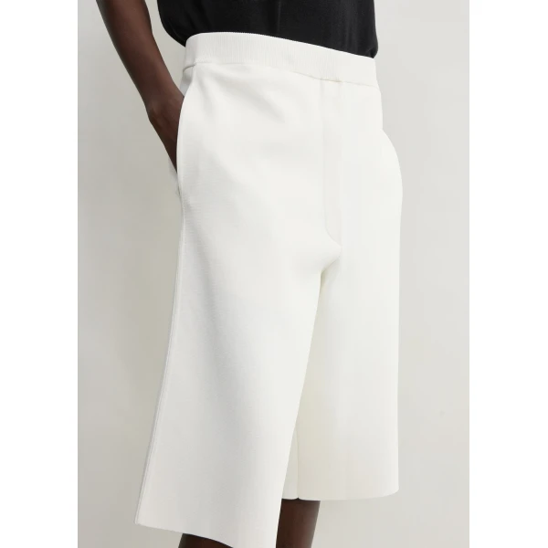 Toteme Knit shorts in White, view 5