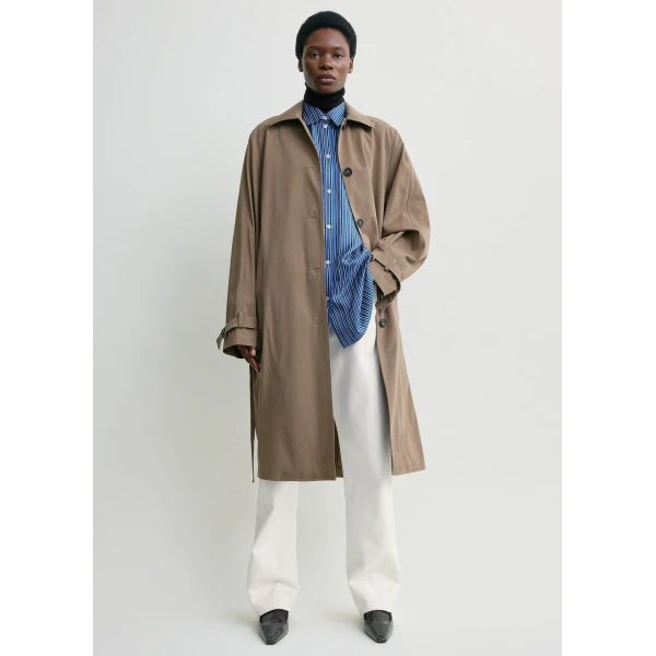 Toteme Light spring trench in Hazel Coat, view 2