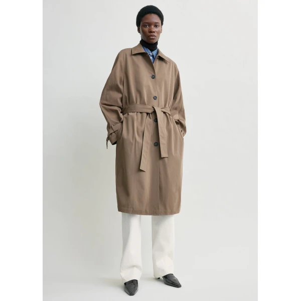 Toteme Light spring trench in Hazel Coat, view 3