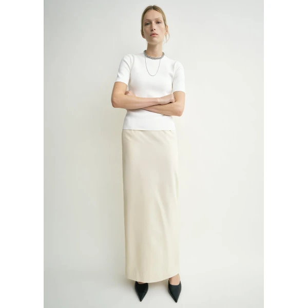 Toteme Light wool skirt in Ecru, view 2