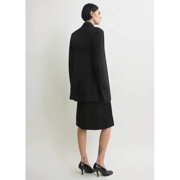 Toteme Long boxy blazer in Black, view 4