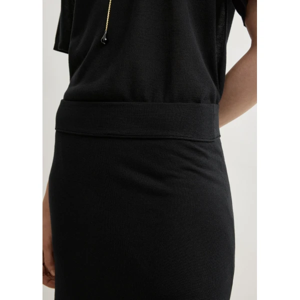 Toteme Long knit skirt in Black, view 6