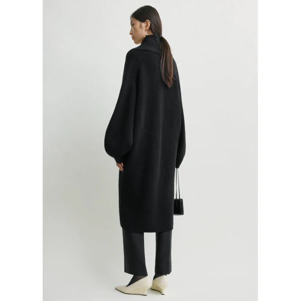 Toteme Long shawl-lapel cardigan in Black, view 4